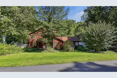 3808 Briarwood Avenue, High Point, NC 27265 - Photo 3