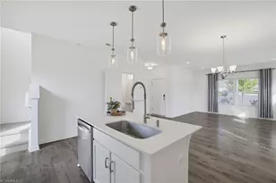 300 Baverhof Ct, Greensboro, NC 27405 - Photo 15