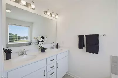 300 Baverhof Court, Greensboro, NC 27405 - Photo 15