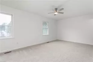 2508 Cottage Pl, Greensboro, NC 27455 - Photo 7