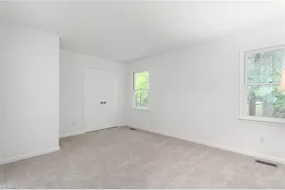 2508 Cottage Place, Greensboro, NC 27455 - Photo 9