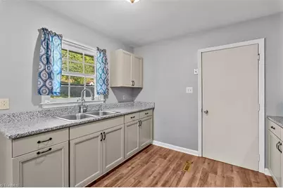 4105 Flagstaff Court, Greensboro, NC 27406 - Photo 11