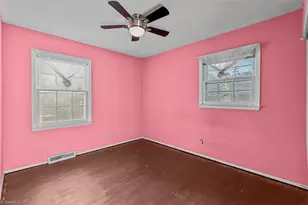4105 Flagstaff Ct, Greensboro, NC 27406 - Photo 17