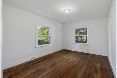 3123 W Friendly Avenue, Greensboro, NC 27408 - Photo 21