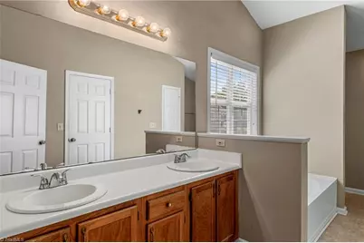 5804 Manor Ridge Trail, Greensboro, NC 27407 - Photo 23