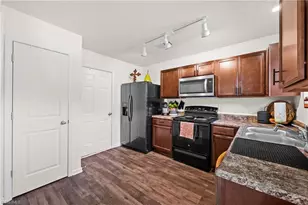 2108 W Simpson Rd, Burlington, NC 27217 - Photo 9