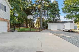 173 Pam Dr, Winston-Salem, NC 27107 - Photo 3