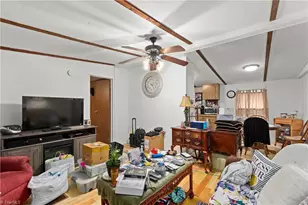 1315 Pebble Brook Rd, Sandy Ridge, NC 27046 - Photo 3