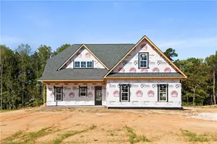 174 Maple Trce Dr, Wallburg, NC 27107 - Photo 1