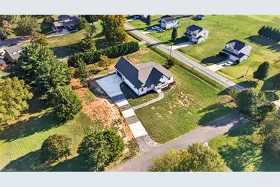122 Manteo Road, Lexington, NC 27292 - Photo 5