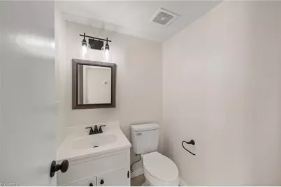 5721 Bramblegate Road #E, Greensboro, NC 27409 - Photo 7