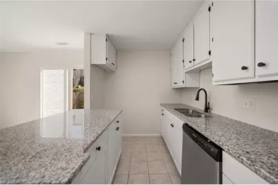 5721 Bramblegate Road #E, Greensboro, NC 27409 - Photo 15