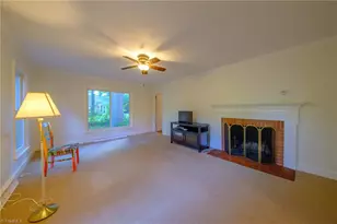 102 Sparger Pl, Greensboro, NC 27455 - Photo 3