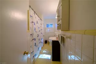 102 Sparger Pl, Greensboro, NC 27455 - Photo 27