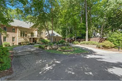 4 Elm Ridge Court, Greensboro, NC 27408 - Photo 3