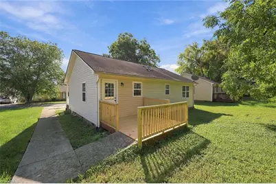 1402 Brown Boulevard, Greensboro, NC 27401 - Photo 21