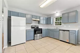 1402 Brown Blvd, Greensboro, NC 27401 - Photo 7