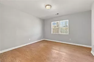 1402 Brown Blvd, Greensboro, NC 27401 - Photo 17
