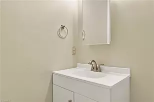 1402 Brown Blvd, Greensboro, NC 27401 - Photo 11