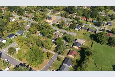 1402 Brown Boulevard, Greensboro, NC 27401 - Photo 27