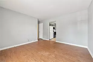 1402 Brown Blvd, Greensboro, NC 27401 - Photo 5