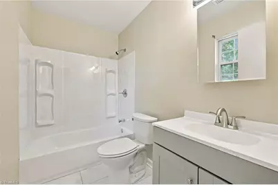 1402 Brown Boulevard, Greensboro, NC 27401 - Photo 19
