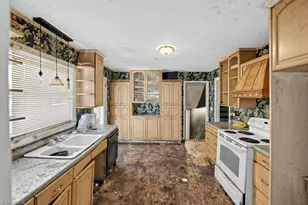 534 Parkview Dr, Burlington, NC 27215 - Photo 3