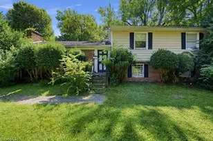 534 Parkview Dr, Burlington, NC 27215 - Photo 1