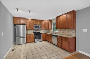 3921 Quillmark Ct, Winston-Salem, NC 27127 - Photo 7