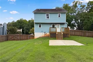 1001 Kingstree Ridge Dr, Winston-Salem, NC 27127 - Photo 5