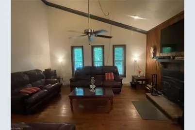 6902 Greenland Avenue, Julian, NC 27283 - Photo 5