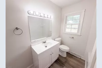 1502 Meadowview Road, Greensboro, NC 27403 - Photo 9