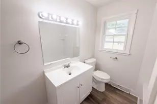 1502 Meadowview Rd, Greensboro, NC 27403 - Photo 9