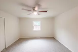 505 Leawood Dr, Greensboro, NC 27410 - Photo 13