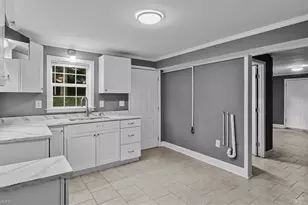 435 W Sharpe St, Statesville, NC 28677 - Photo 29