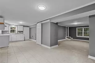 435 W Sharpe St, Statesville, NC 28677 - Photo 25