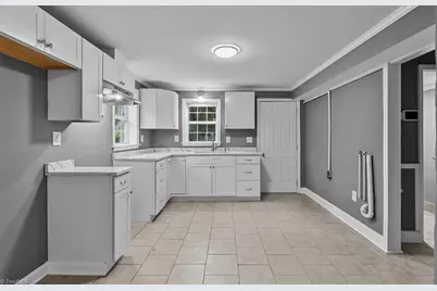 435 W Sharpe Street, Statesville, NC 28677 - Photo 27
