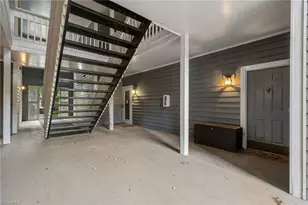 382 Meadows Cir, Winston-Salem, NC 27104 - Photo 3