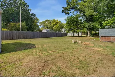 525 Farriss Avenue E, High Point, NC 27262 - Photo 29