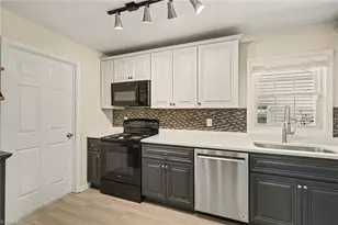 1314 Winstead Pl, Greensboro, NC 27408 - Photo 11