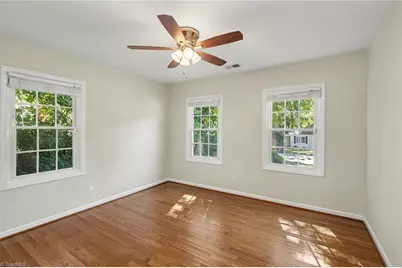 1314 Winstead Place, Greensboro, NC 27408 - Photo 17