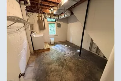 2403 Lyndhurst Avenue, Winston-Salem, NC 27103 - Photo 17