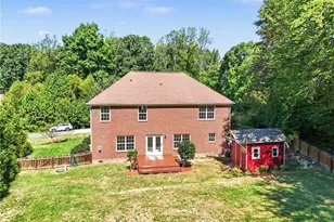 8919 Grv Pk Dr, Oak Ridge, NC 27310 - Photo 35