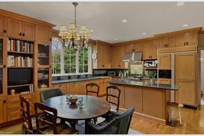2004 Reynolda Road, Winston-Salem, NC 27106 - Photo 13