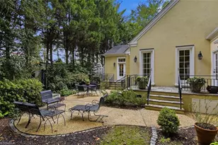 2004 Reynolda Rd, Winston-Salem, NC 27106 - Photo 33