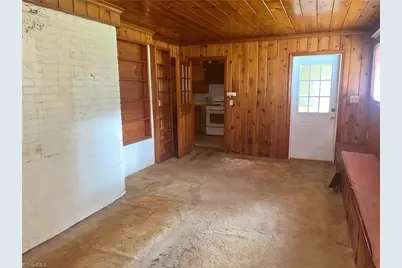 1316 Hawthorne Lane, Burlington, NC 27215 - Photo 7