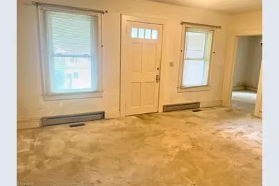 1316 Hawthorne Lane, Burlington, NC 27215 - Photo 3