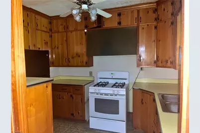 1316 Hawthorne Lane, Burlington, NC 27215 - Photo 11