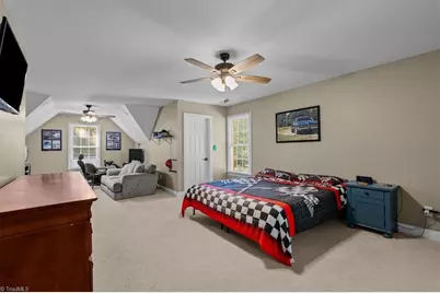 1804 Ridge Oaks Drive, Oak Ridge, NC 27310 - Photo 17