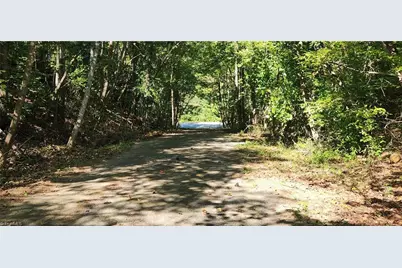 1912 Nc Highway 67, Jonesville, NC 28642 - Photo 9
